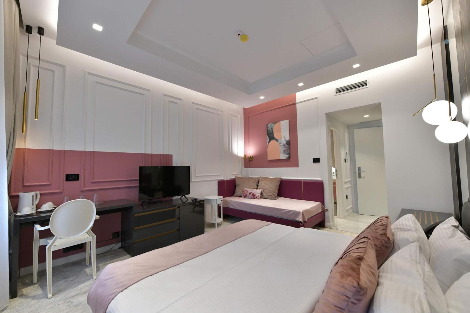 Royal Wellness And Spa Ruma Exterior photo